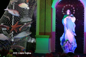 Inauguran Altares, Feria a la Purísima y Navidades Familiares en la avenida de Bolívar a Chávez