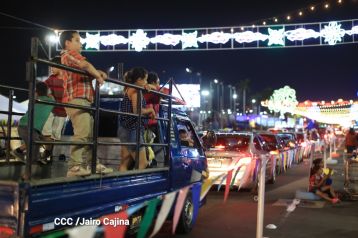 Inauguran Altares, Feria a la Purísima y Navidades Familiares en la avenida de Bolívar a Chávez