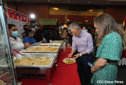 Explosión de sabores en el Festival Gastronómico Navideño