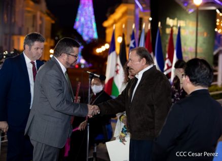 Embajadores presentan Cartas Credenciales al Presidente Daniel Ortega y a la Vicepresidenta Rosario Murillo