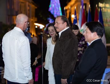Embajadores presentan Cartas Credenciales al Presidente Daniel Ortega y a la Vicepresidenta Rosario Murillo