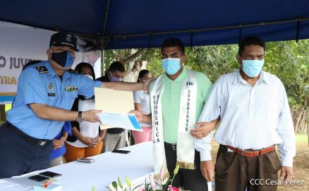 Jóvenes se gradúan  en Centro de Formación y Desarrollo Juventud de la Policía Nacional