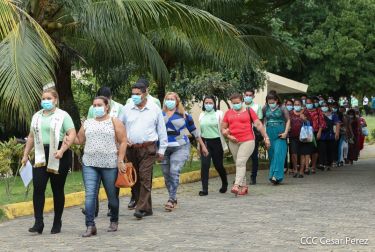 Jóvenes se gradúan  en Centro de Formación y Desarrollo Juventud de la Policía Nacional