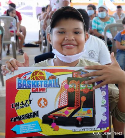 Niños continúan recibiendo juguetes en todo Nicaragua