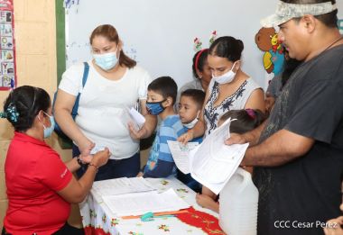 Niños continúan recibiendo juguetes en todo Nicaragua
