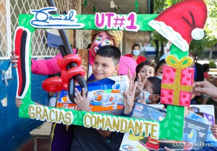 Niños continúan recibiendo juguetes en todo Nicaragua