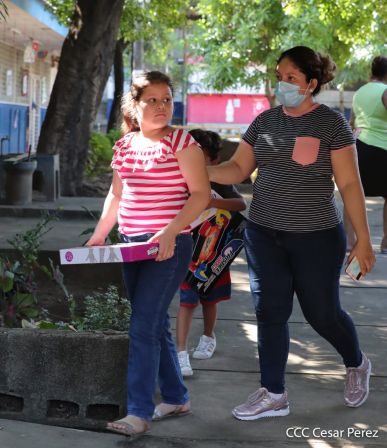 Niños continúan recibiendo juguetes en todo Nicaragua