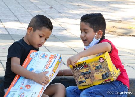 Niños continúan recibiendo juguetes en todo Nicaragua