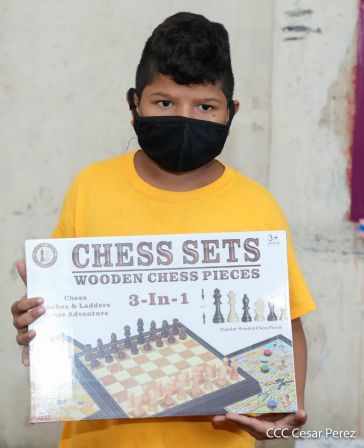 Niños continúan recibiendo juguetes en todo Nicaragua