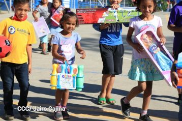 Niños continúan recibiendo juguetes en todo Nicaragua