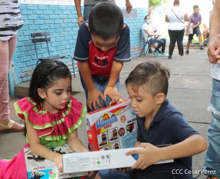 Niños continúan recibiendo juguetes en todo Nicaragua
