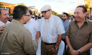 Daniel y Rosario en acto del 80 Aniversario del Tránsito a la Inmortalidad del General Augusto C. Sandino