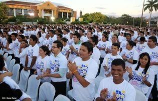 Daniel y Rosario en acto del 80 Aniversario del Tránsito a la Inmortalidad del General Augusto C. Sandino