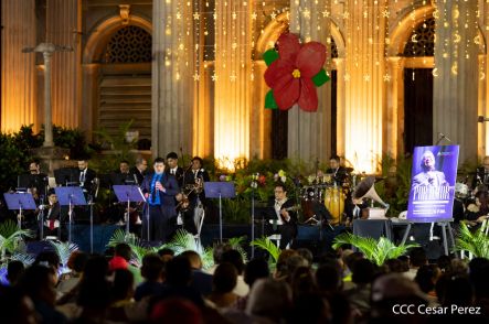 Por Amor: Nicaragua realiza concierto en homenaje a Armando Manzanero 