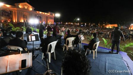 Por Amor: Nicaragua realiza concierto en homenaje a Armando Manzanero 