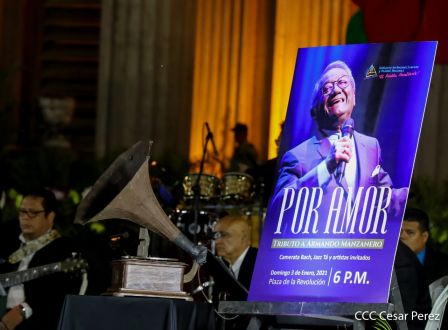 Homenaje musical a Armando Manzanero en la Plaza de la Revolución