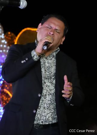 Homenaje musical a Armando Manzanero en la Plaza de la Revolución