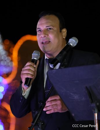 Homenaje musical a Armando Manzanero en la Plaza de la Revolución