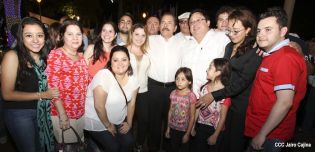 Daniel y Rosario en acto del 80 Aniversario del Tránsito a la Inmortalidad del General Augusto C. Sandino