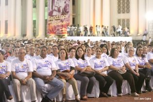 Daniel y Rosario en acto del 80 Aniversario del Tránsito a la Inmortalidad del General Augusto C. Sandino