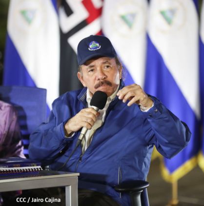 Encuentro del Presidente Daniel  y la Compañera Rosario con las Familias de nuestra Nicaragua Bendita 