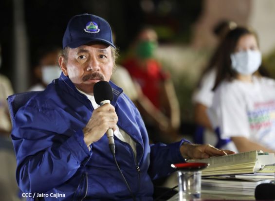 Encuentro del Presidente Daniel  y la Compañera Rosario con las Familias de nuestra Nicaragua Bendita 