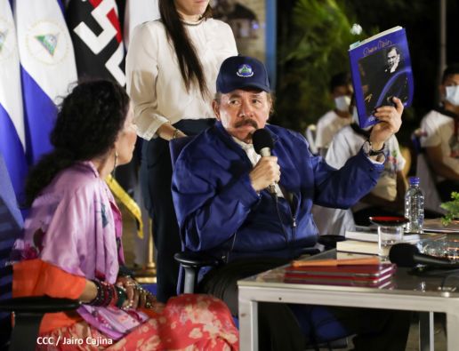 Encuentro del Presidente Daniel  y la Compañera Rosario con las Familias de nuestra Nicaragua Bendita 
