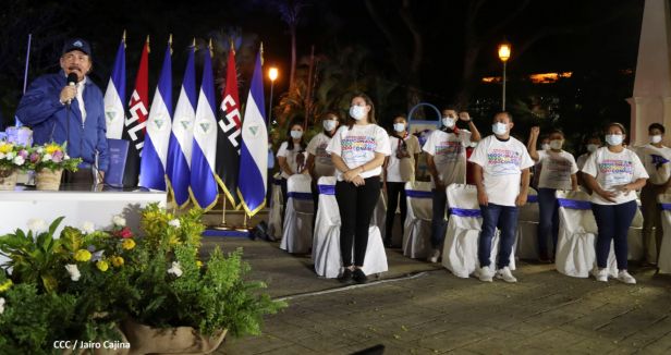 Encuentro del Presidente Daniel  y la Compañera Rosario con las Familias de nuestra Nicaragua Bendita 