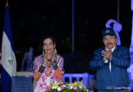 Encuentro del Presidente Daniel  y la Compañera Rosario con las Familias de nuestra Nicaragua Bendita 