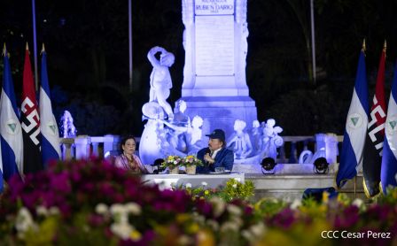 Encuentro del Presidente Daniel  y la Compañera Rosario con las Familias de nuestra Nicaragua Bendita 