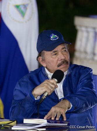 Encuentro del Presidente Daniel  y la Compañera Rosario con las Familias de nuestra Nicaragua Bendita 