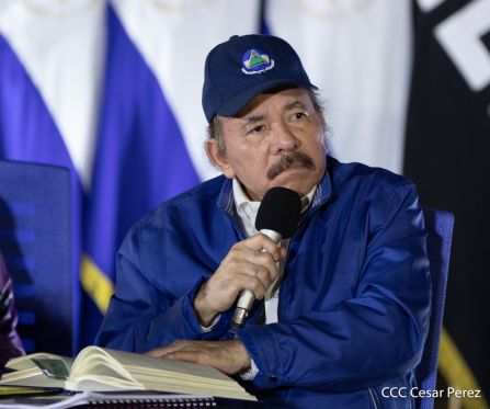 Encuentro del Presidente Daniel  y la Compañera Rosario con las Familias de nuestra Nicaragua Bendita 