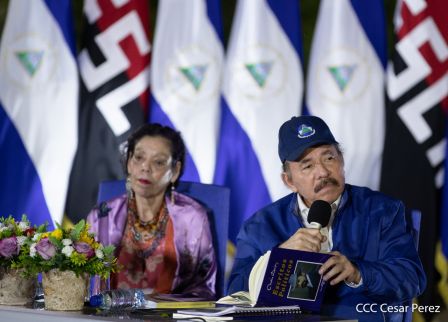 Encuentro del Presidente Daniel  y la Compañera Rosario con las Familias de nuestra Nicaragua Bendita 