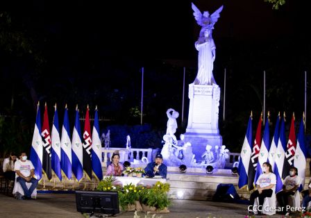 Encuentro del Presidente Daniel  y la Compañera Rosario con las Familias de nuestra Nicaragua Bendita 