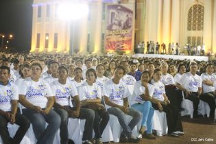 Daniel y Rosario en acto del 80 Aniversario del Tránsito a la Inmortalidad del General Augusto C. Sandino
