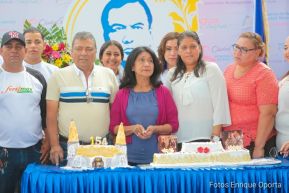 Nicaragua conmemora 154 aniversario del natalicio del poeta Rubén Darío 