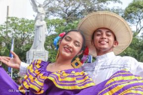 Nicaragua conmemora 154 aniversario del natalicio del poeta Rubén Darío 