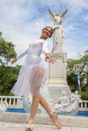 Nicaragua conmemora 154 aniversario del natalicio del poeta Rubén Darío 