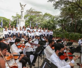 Nicaragua conmemora 154 aniversario del natalicio del poeta Rubén Darío 