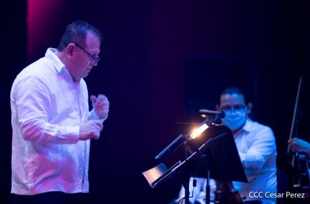 Poesía musicalizada “De Martí a Darío