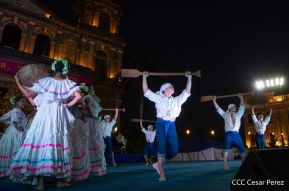 Celebran 169 años de la Novia del Xolotlán con espectacular serenata