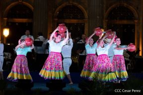 Celebran 169 años de la Novia del Xolotlán con espectacular serenata