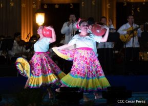 Celebran 169 años de la Novia del Xolotlán con espectacular serenata