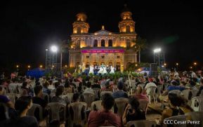 Celebran 169 años de la Novia del Xolotlán con espectacular serenata