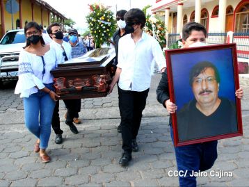 Homenaje al cronista deportivo Pepe Ruiz