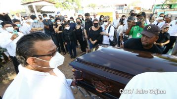 Homenaje al cronista deportivo Pepe Ruiz