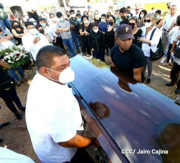 Homenaje al cronista deportivo Pepe Ruiz