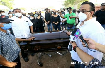 Homenaje al cronista deportivo Pepe Ruiz