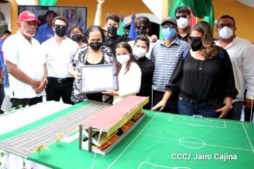 Homenaje al cronista deportivo Pepe Ruiz