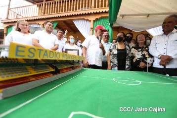 Homenaje al cronista deportivo Pepe Ruiz